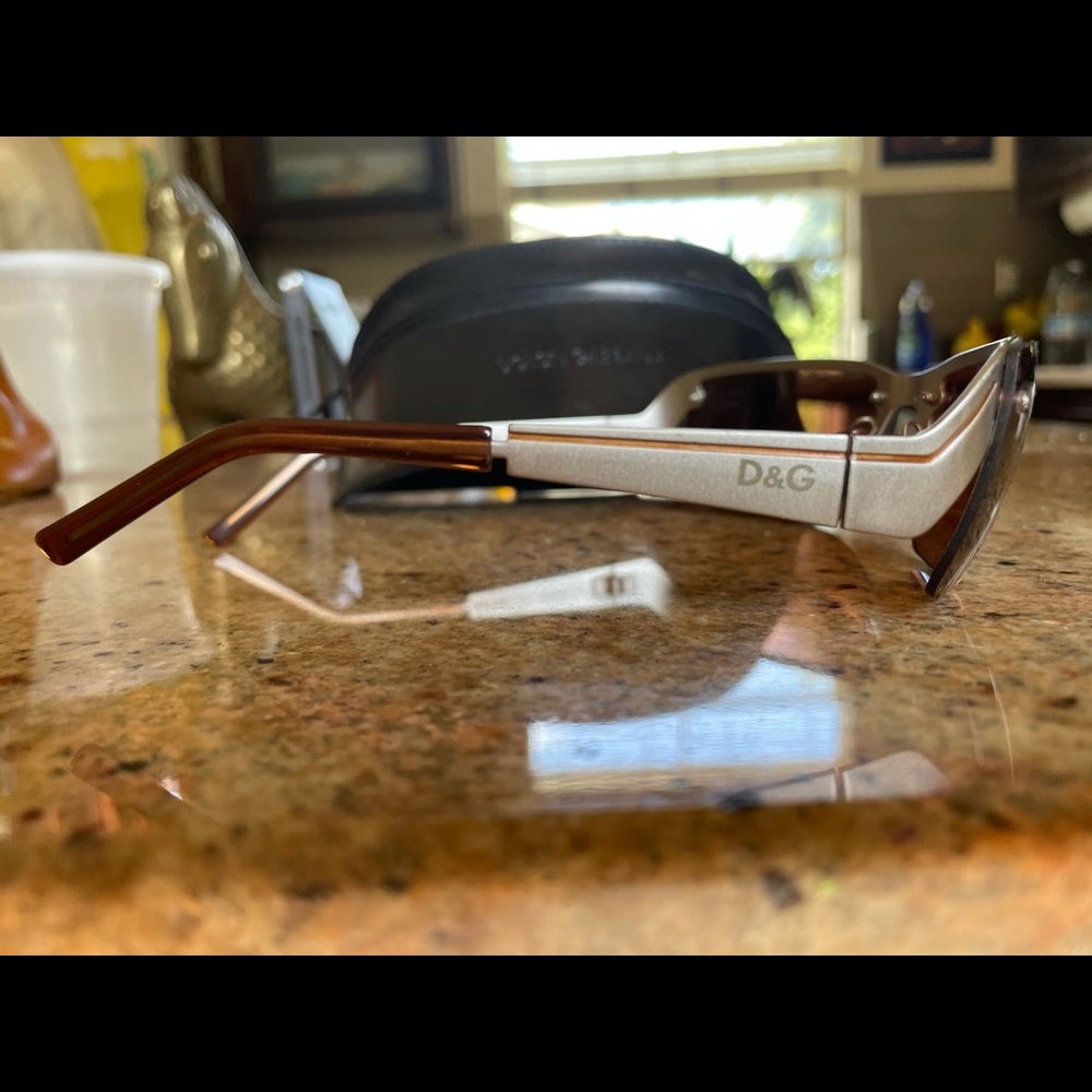 Sun glasses